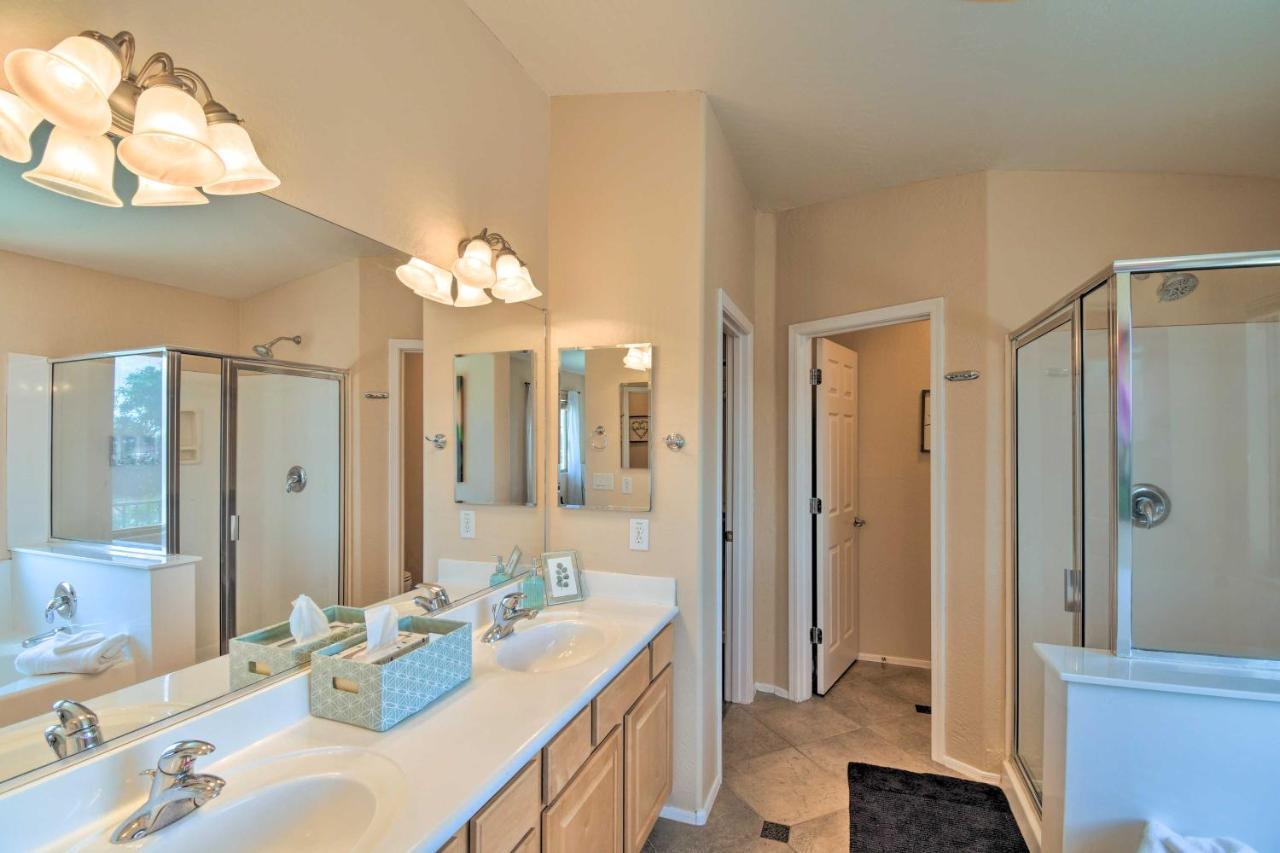 Walk To Surprise Stadium Villa With Covered Patio! Exterior photo
